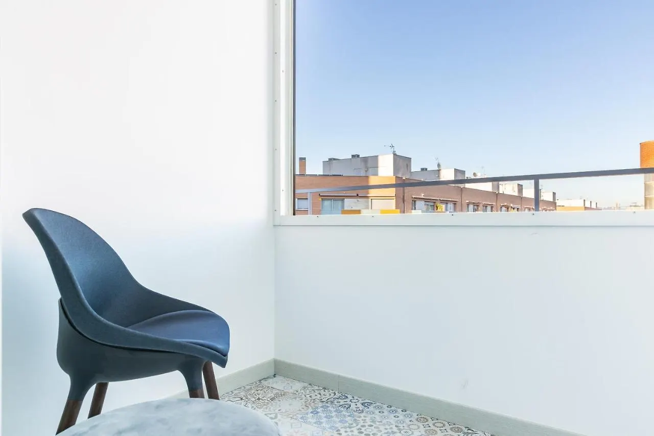 3BR - 2BH BEACHside Sunny&Spacious apartment Barcelona