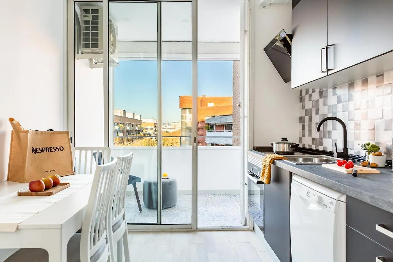 3BR - 2BH BEACHside Sunny&Spacious apartment España